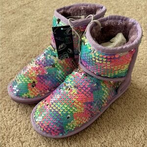 SOLD - NWT Girls Multi-Colored Sequin Lined Boots (Size: Girls 2)